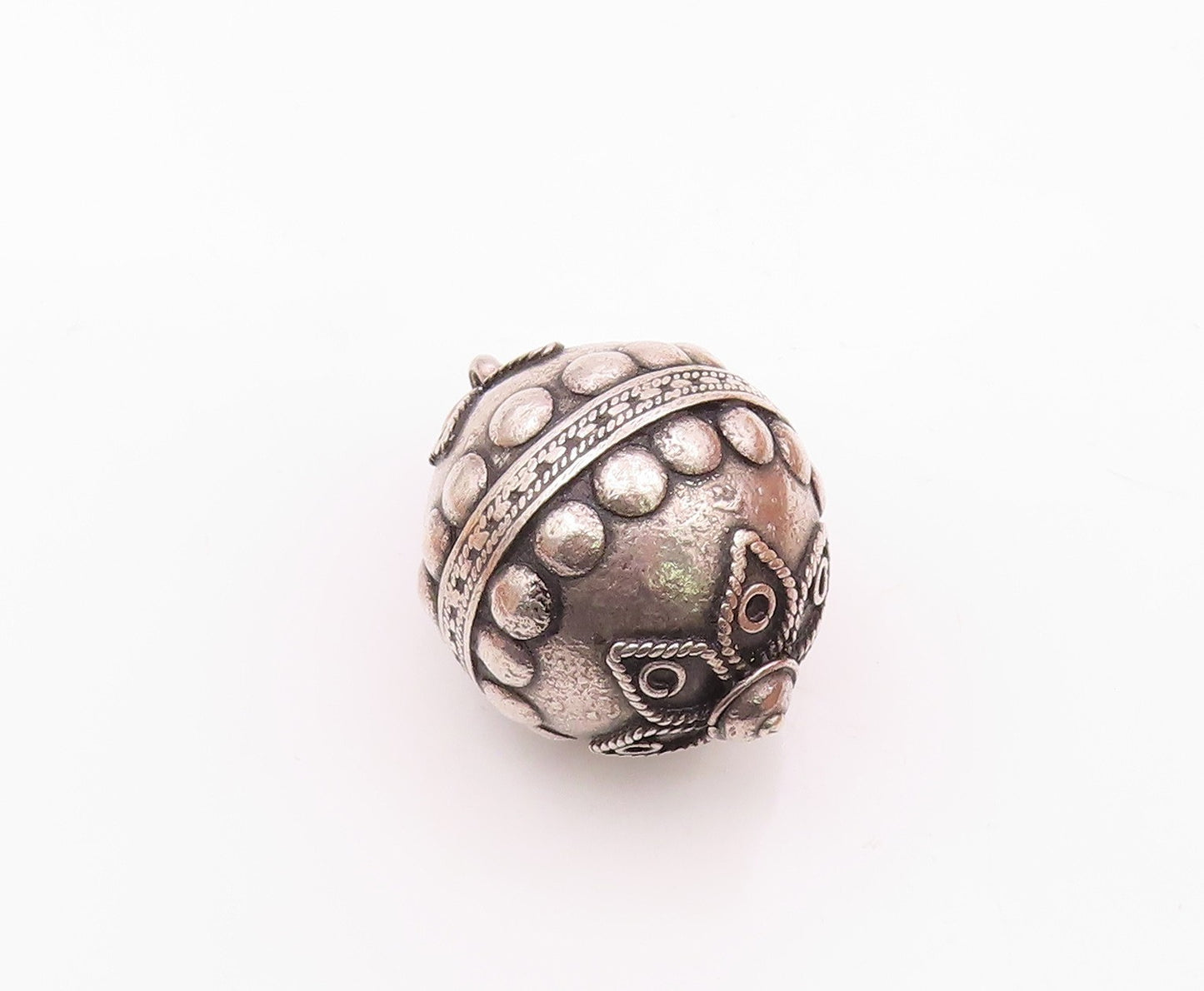 925 Silver  Vintage Bead & Rope Detail Floral Sphere Ball Pendant  PT21939