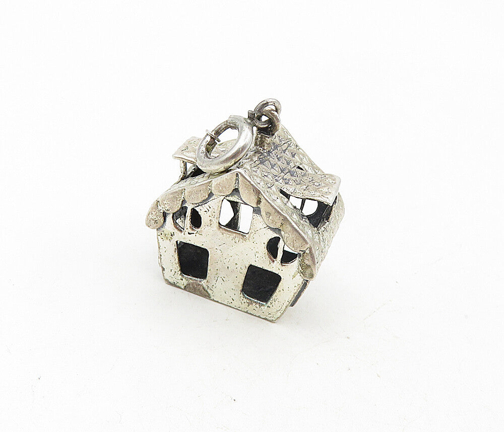 925 Sterling Silver  Vintage Cutout Detail Bird's House Motif Pendant  PT6702