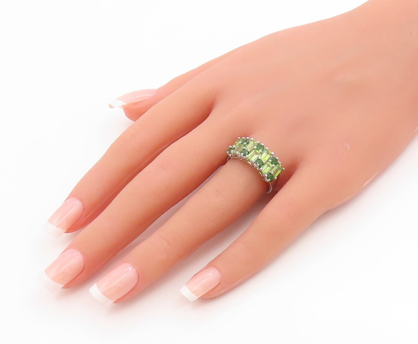 925 Sterling Silver Vintage Ring Elegant Peridot Multi Row Band  Sz 8  RG35977