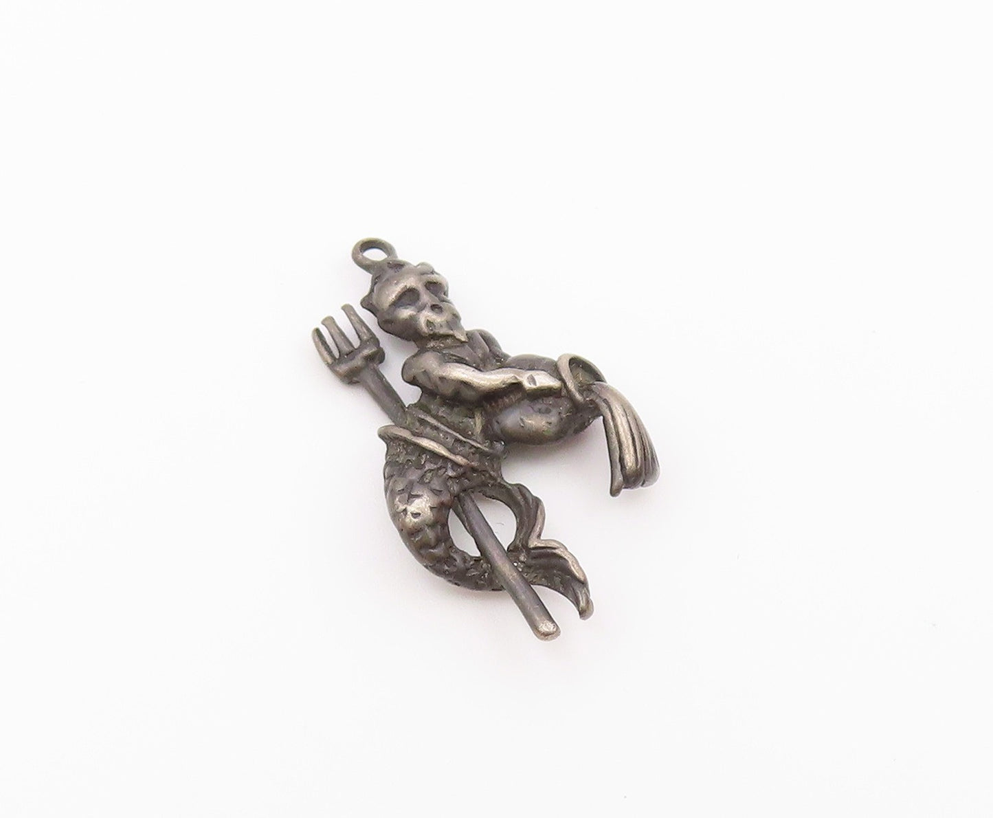 925 Sterling Silver  Vintage Oxidized Aquarius Symbol Zodiac Pendant  PT18652