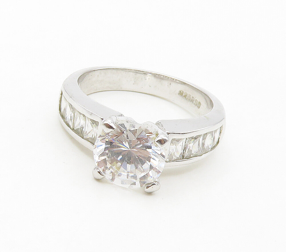 925 Sterling Silver  Shiny Cubic Zirconia Solitaire Accent Ring Sz 7  RG16351