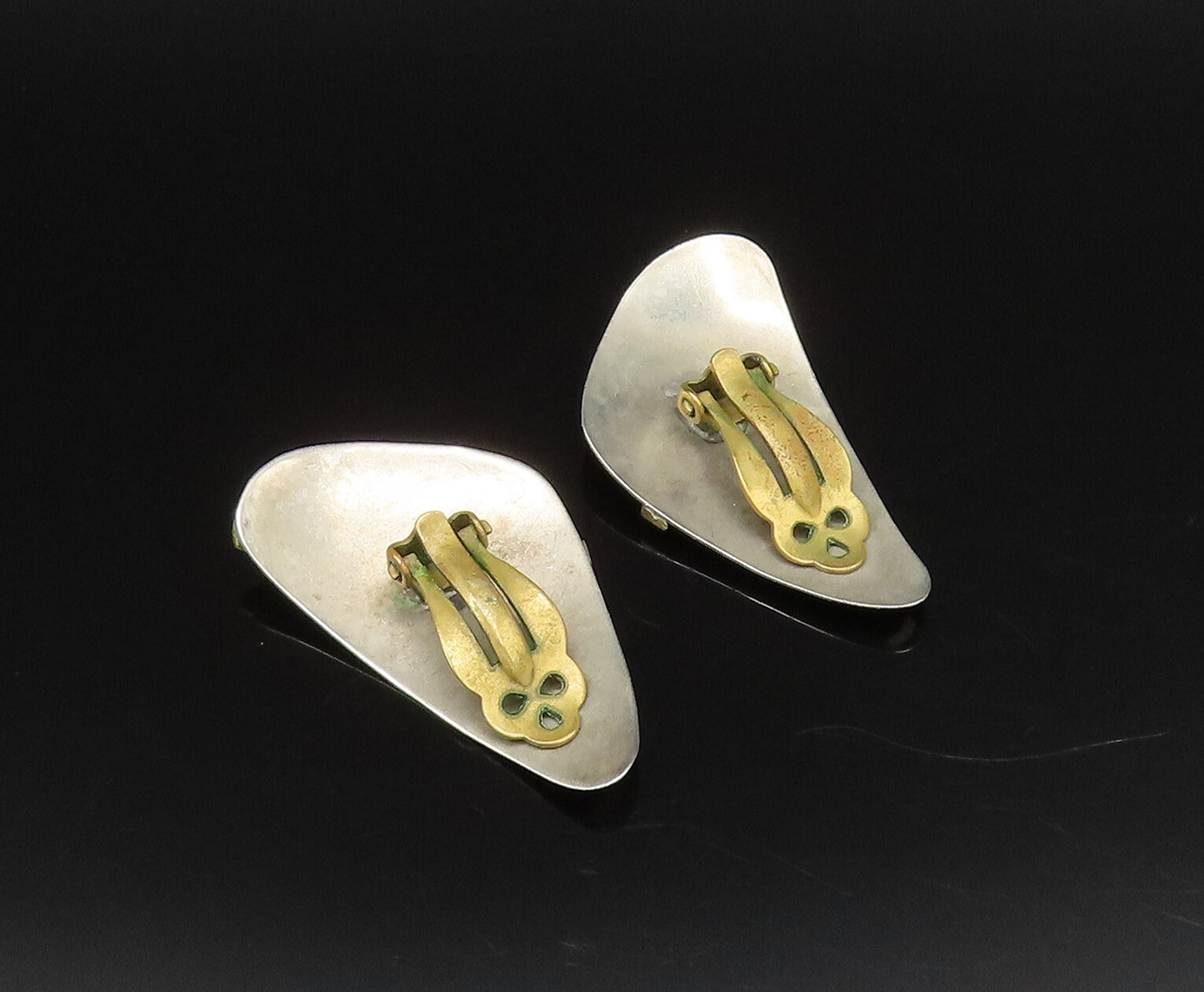 925 Silver  Vintage Two Tone Triangle Abstract Clip Back Earrings  EG12163