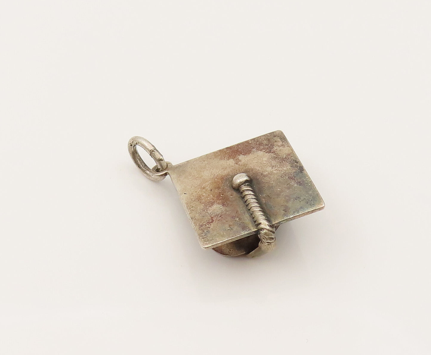 925 Sterling Silver  Vintage Minimalist Graduation Cap Pendant  PT21935