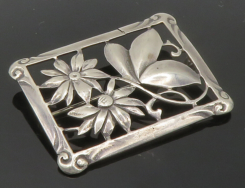 925 Sterling Silver  Vintage Daisy Flowers Swirl Border Brooch Pin  BP5933