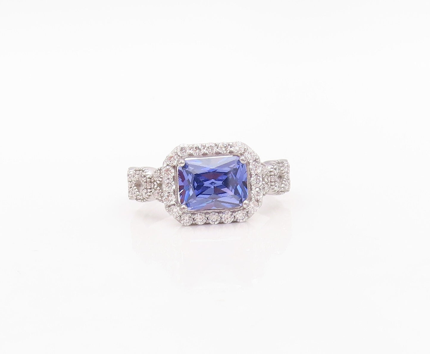 925 Sterling Silver Vintage Ring Rectangle Cut Sapphire Halo CZ  Sz 7  RG30138