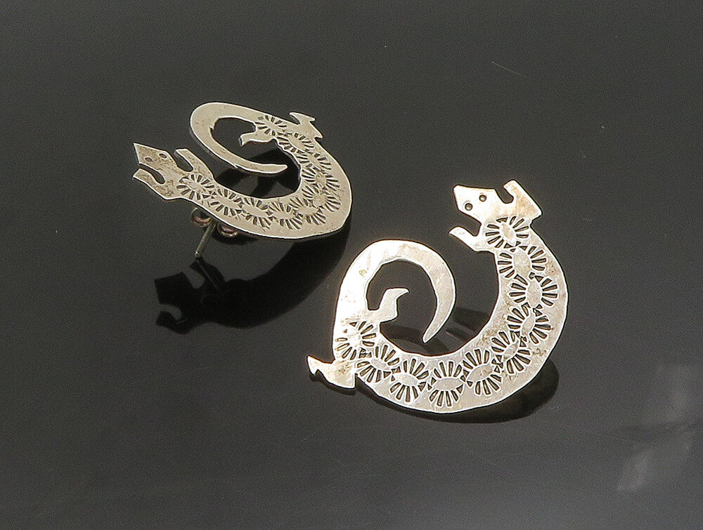 925 Sterling Silver Vintage Etched Coiled Lizard Drop Earrings EG11674