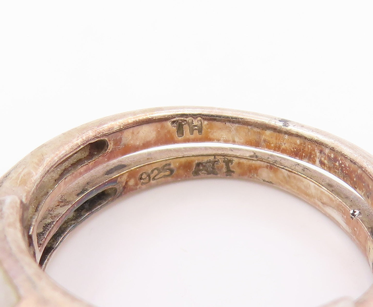 925 Sterling Silver Vintage Ring Mother Of Pearl & Onyx Inlay  Sz 7.5  RG36251