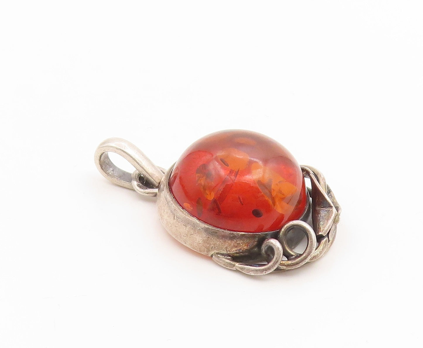 925 Sterling Silver Vintage Pendant Round Cabochon Amber Leaf Motif  PT26242