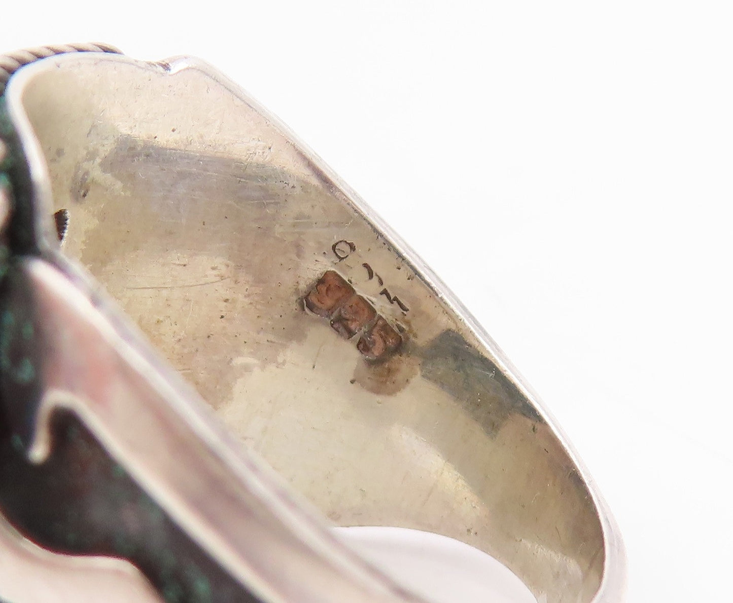 925 Sterling Silver Vintage Ring Green Gemstone Chunky Carved Band Sz 8 RG34831