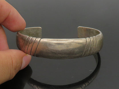 TOMMY JACKSON NAVAJO 925 Silver  Vintage Slanted Detail Cuff Bracelet  BT9297