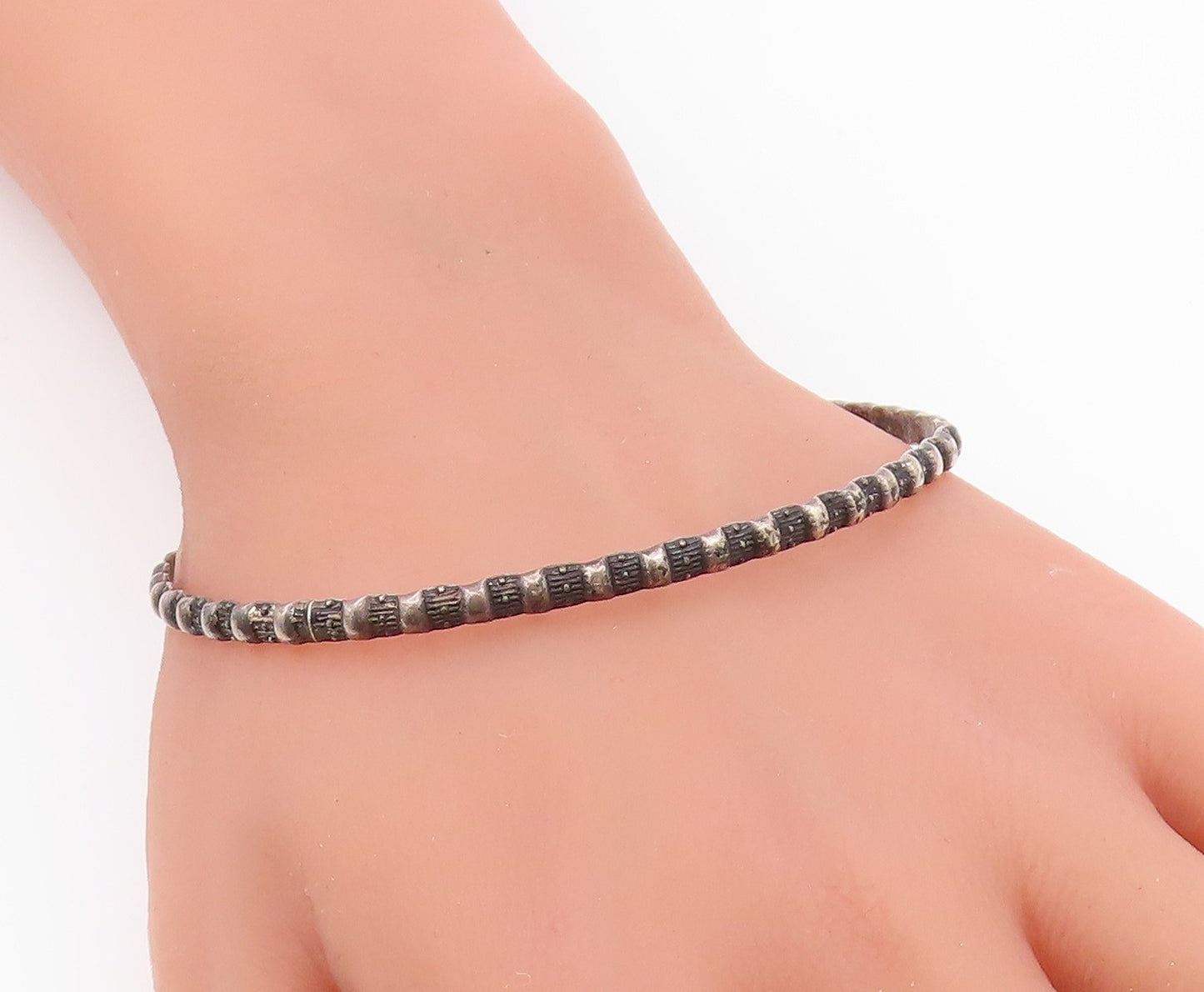 925 Sterling Silver  Vintage Antique Oxidized 2 Tone Bangle Bracelet  BT8668