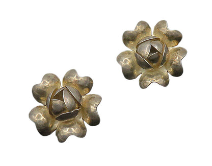 925 Sterling Silver  Vintage Shiny Floral Motif Non Pierce Earrings  EG9382