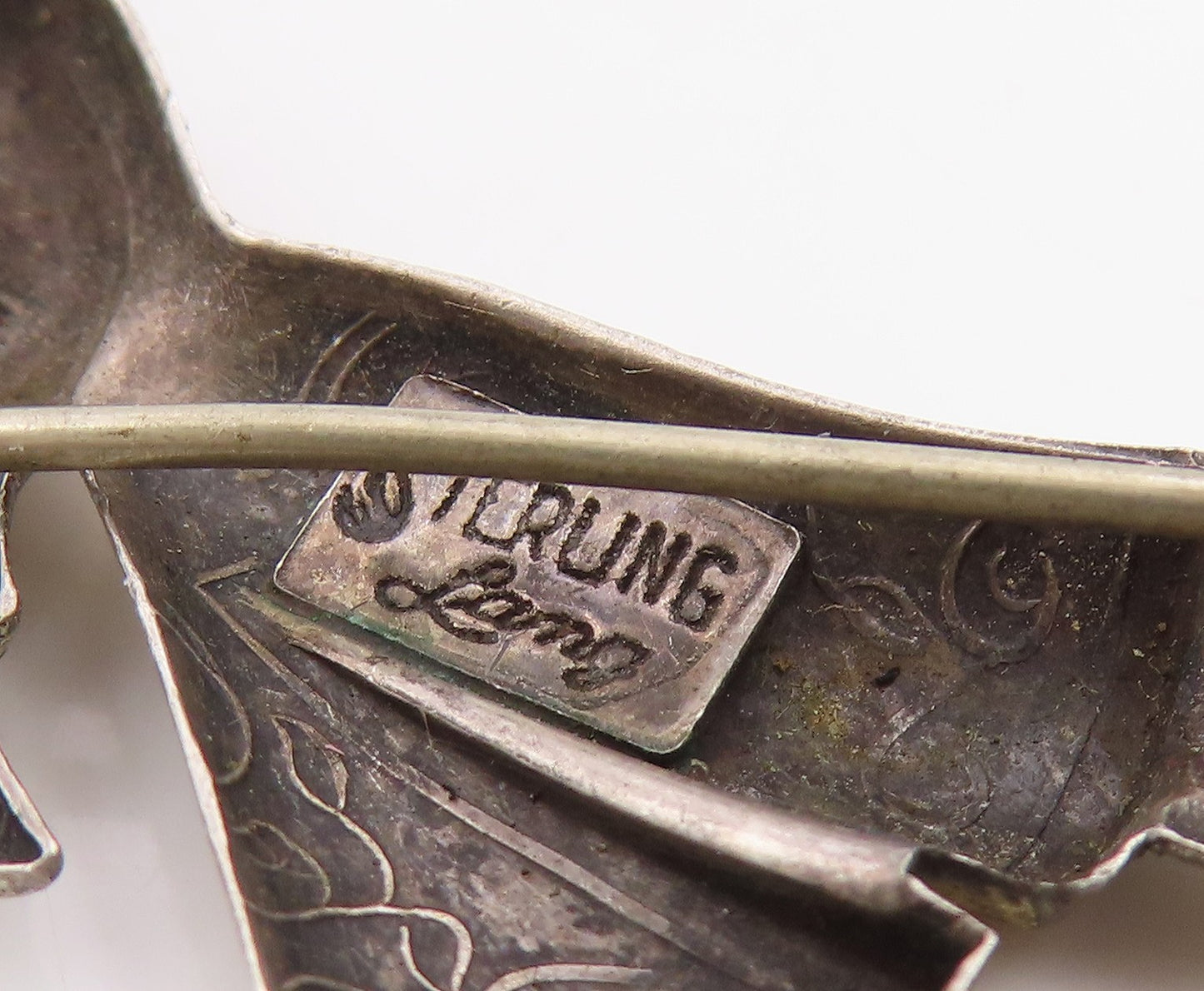 925 Sterling Silver Vintage Brooch LANG Lady Geisha With Fan & Lantern  BP12125