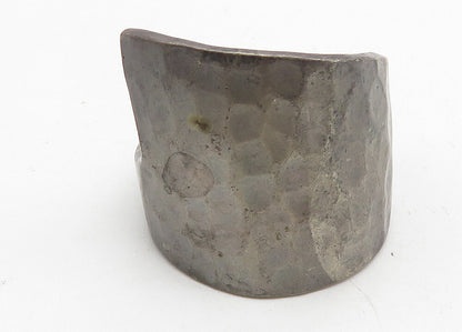 925 Sterling Silver  Vintage Oxidized Hammered Band Ring Sz 9  RG10401