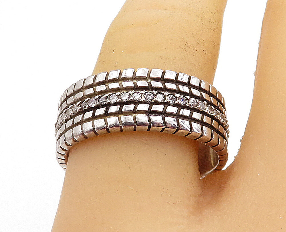 TAHARA & CO. 925 Silver  Vintage Cubic Zirconia Etched Band Ring Sz 10  RG5521