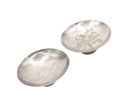 JAPANESE 925 Silver  Vintage 2 Pcs Detailed Round Footed SAKI Bowls  TR2528