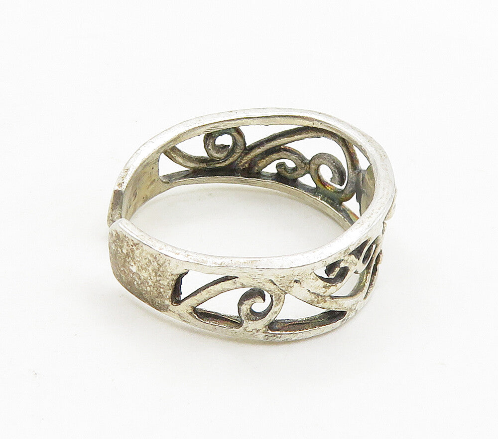 925 Sterling Silver  Vintage Petite Open Floral Swirl Band Ring Sz 4  RG15699