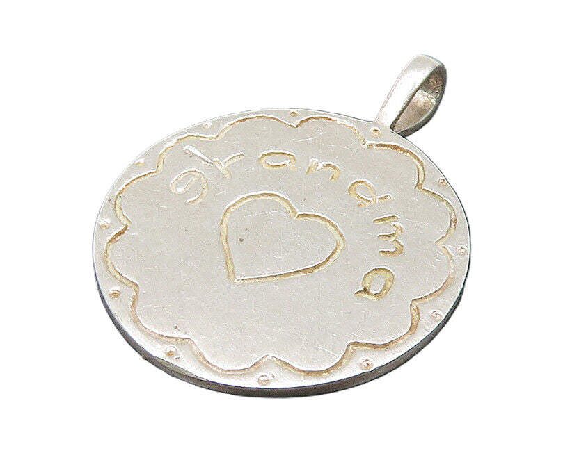 925 Sterling Silver  Vintage Grandma Love Heart Round Pendant  PT18591