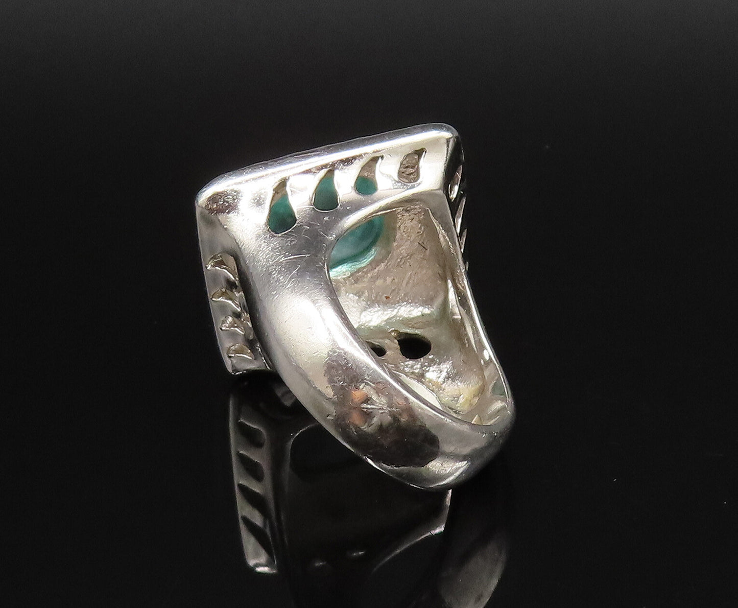 925 Sterling Silver  Vintage Hammered Frame Blue Topaz Ring Sz 6  RG25747