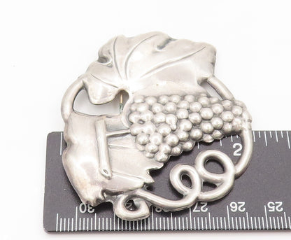 925 Sterling Silver  Vintage Antique Carved Creeper Grape Brooch Pin  BP10526
