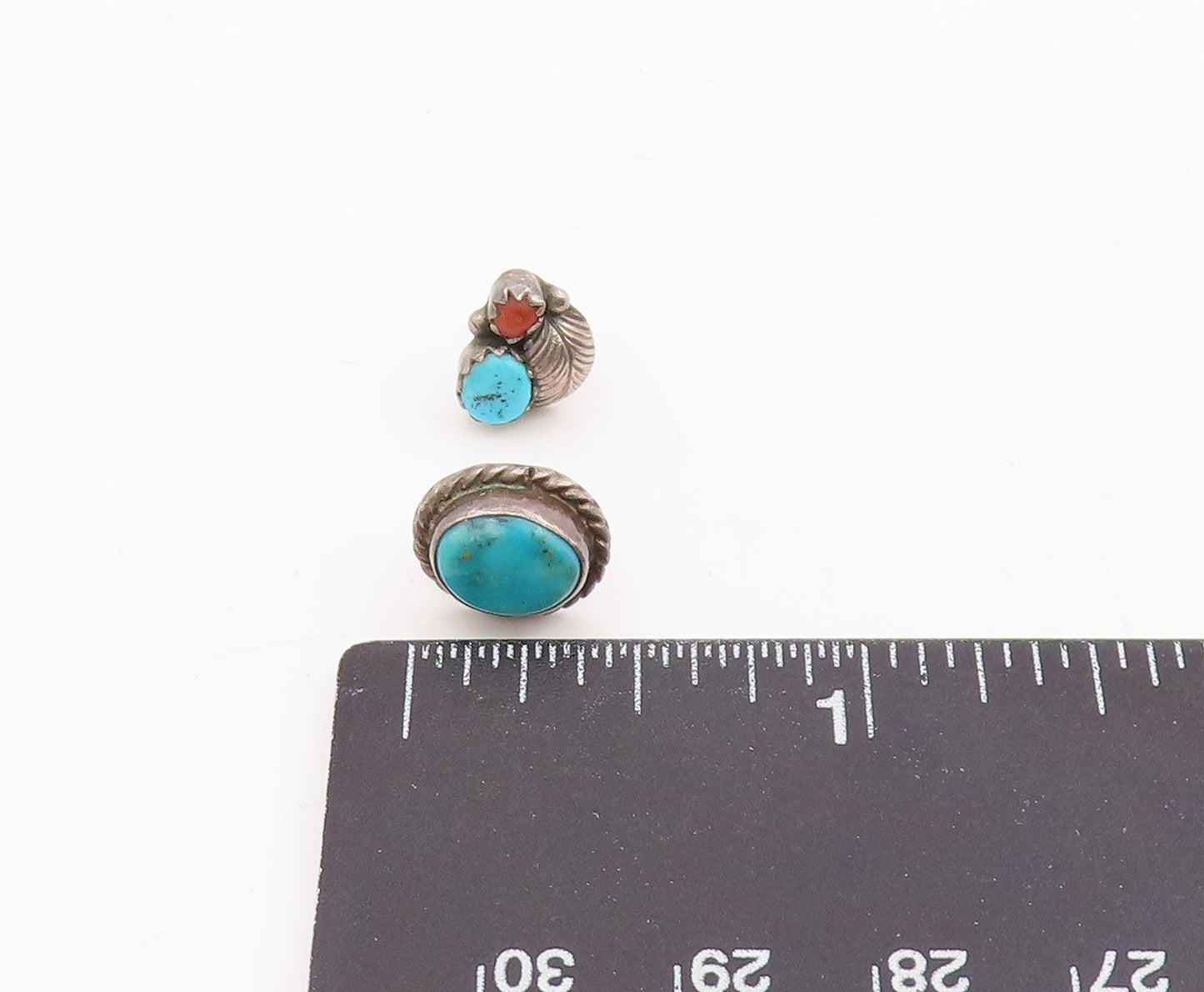 925 Sterling Silver Vintage Earrings NAVAJO Turquoise Single Pieces  EG14302