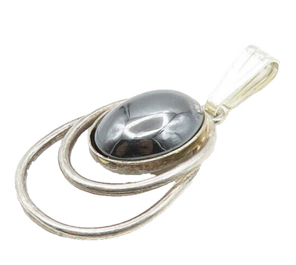 925 Sterling Silver  Vintage Cabochon Cut Hematite Shiny Pendant  PT13901