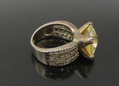 925 Sterling Silver  Vintage Shiny Cubic Zirconia Cocktail Ring Sz 7  RG22367