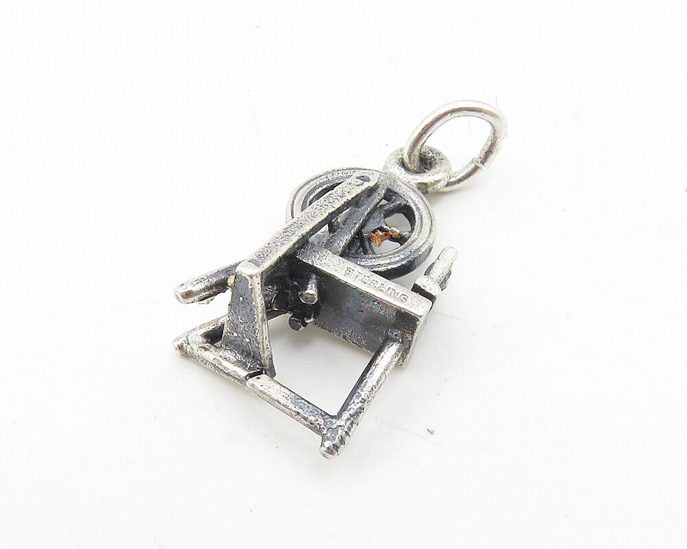 925 Sterling Silver  Vintage Petite Cotton Wheel Motif Drop Pendant  PT7978