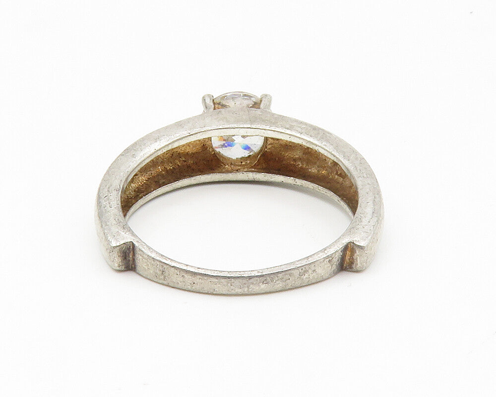 925 Sterling Silver  Vintage Cubic Zirconia Matte Solitaire Ring Sz 8  RG14162