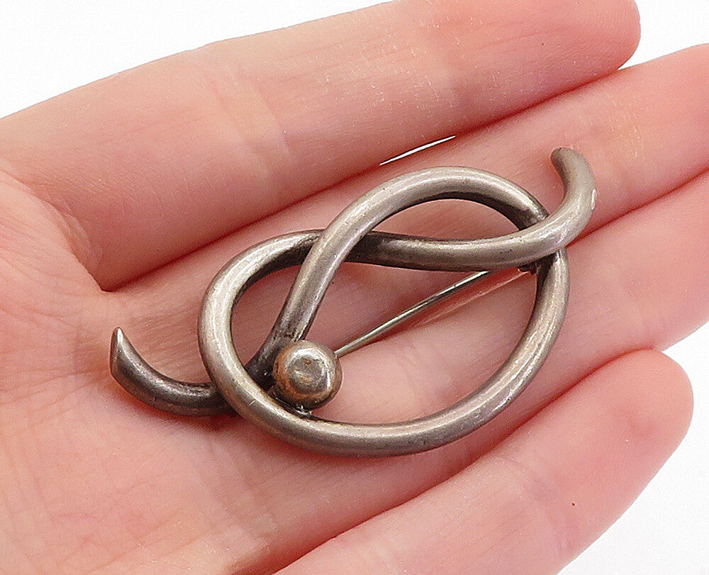 925 Sterling Silver  Vintage Dark Tone Pretzel Knot Design Brooch Pin  BP2117