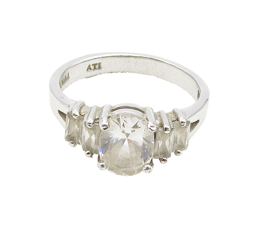925 Sterling Silver  Sparkling Cubic Zirconia Smooth Band Ring Sz 7  RG15603