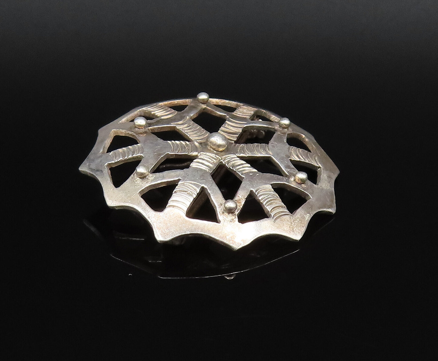 925 Sterling Silver  Vintage Openwork Beaded Web Motif Brooch Pin  BP9827