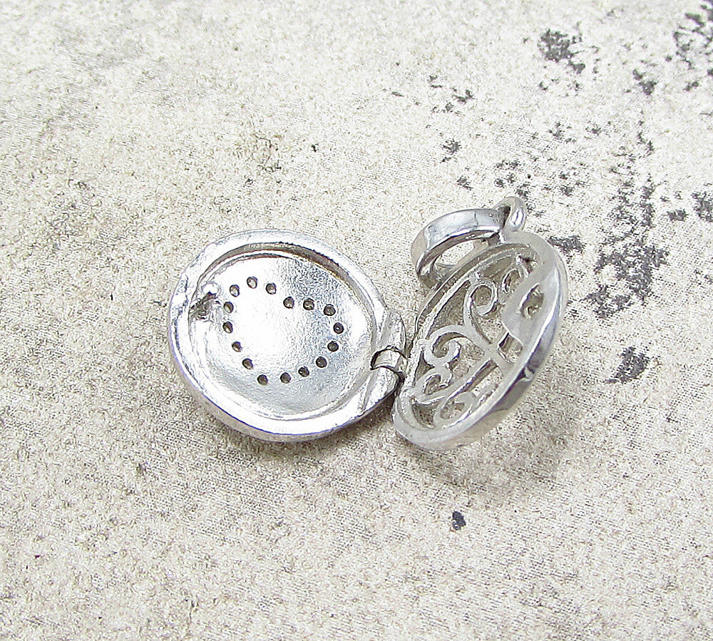 925 Silver Cubic Zirconia Love Heart Picture Locket (Opens) Pendant  PT1460