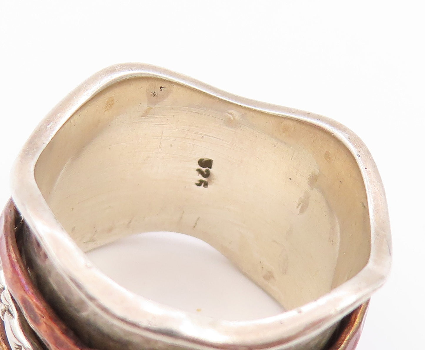 925 Sterling Silver Vintage Ring Brutalist Carved Spinning Rings SZ 8.5  RG32301