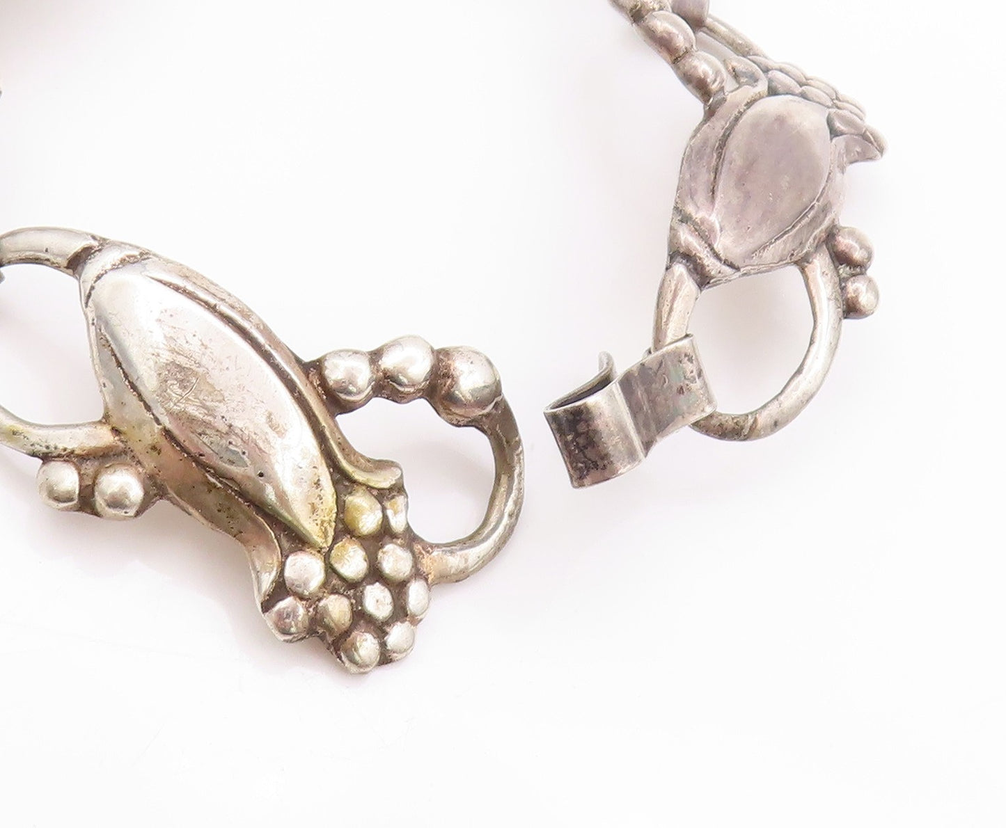 925 Sterling Silver Vintage Bracelet Modernist Cutout Infinity Flowers  BT11208