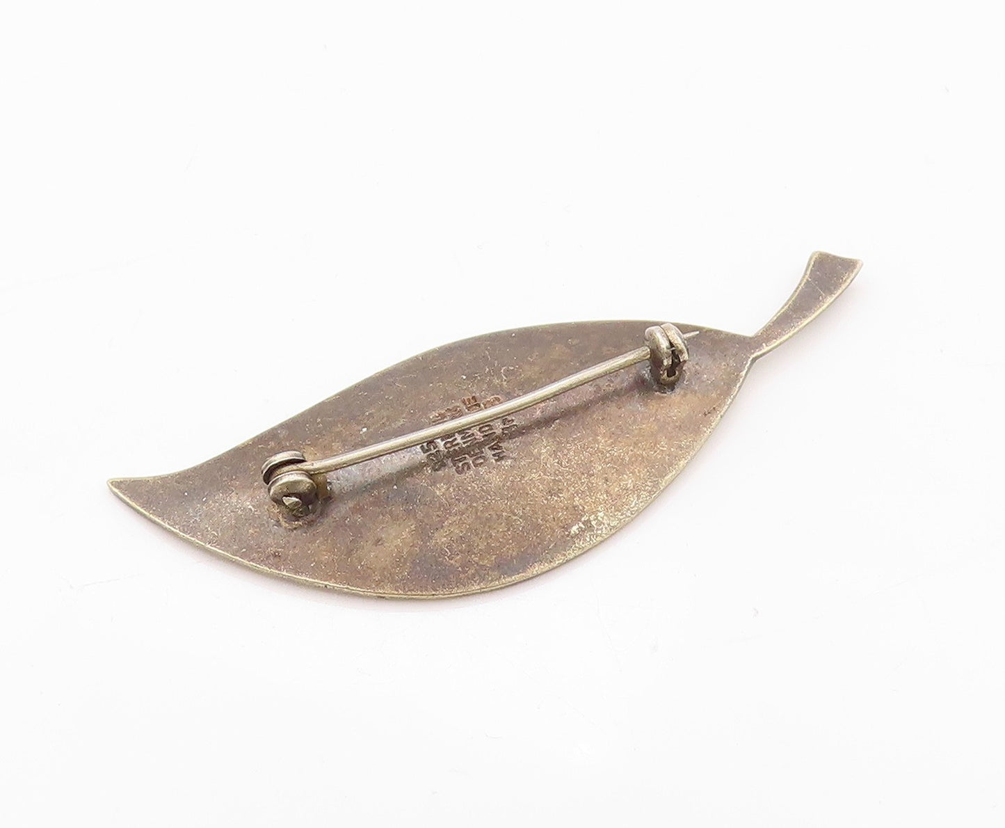 925 Sterling Silver Vintage Brooch DENMARK White Enameled Leaf  BP11574