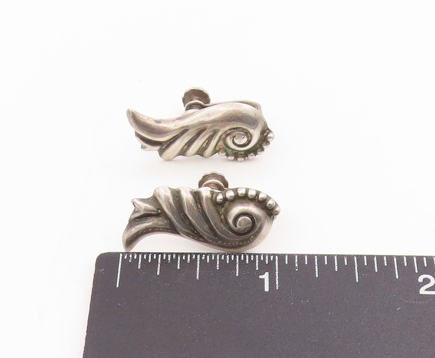 925 Sterling Silver Vintage Earrings Nautilus Conch Shell Screw Backs  EG13973