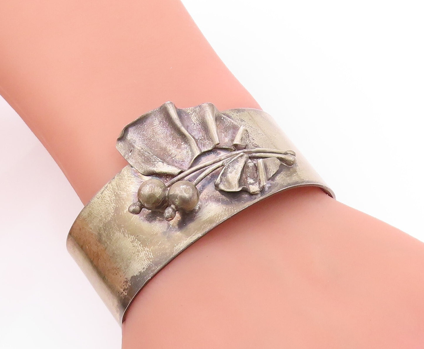 925 Sterling Silver Vintage Bracelet AVI SOFFER Dark Tone Flower Cuff  BT11179