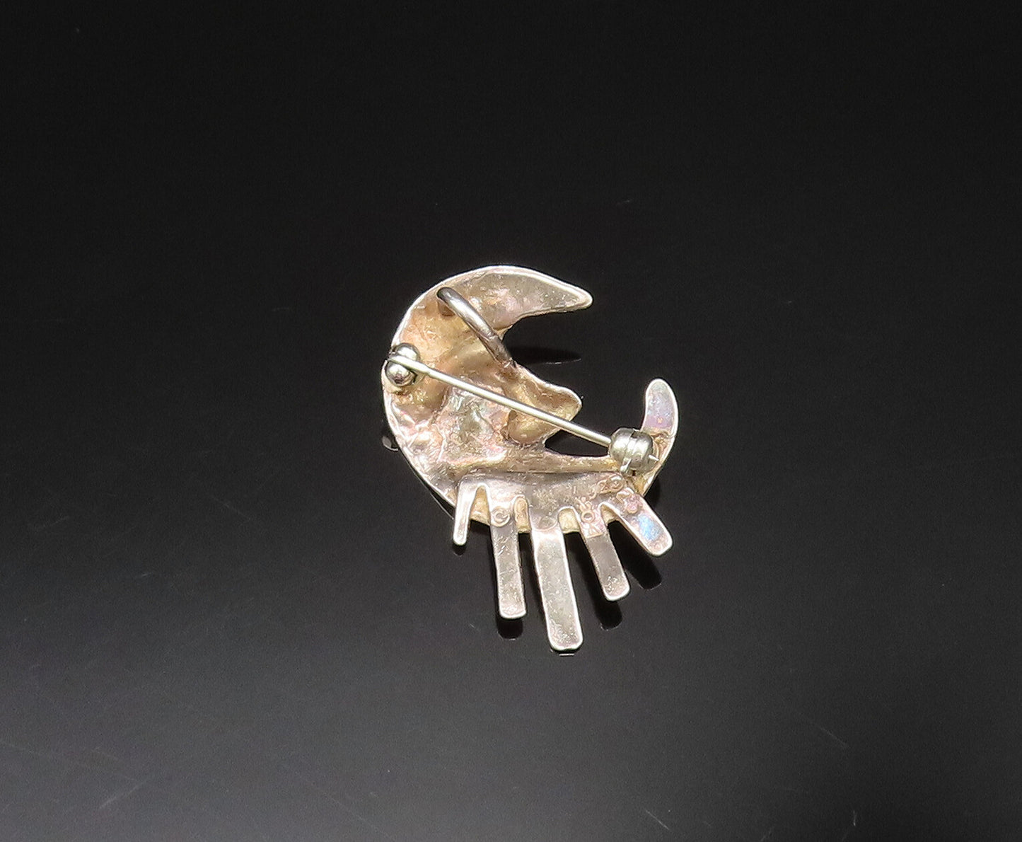 925 Sterling Silver  Vintage Modernist Crescent Moon Face Brooch Pin  BP9625
