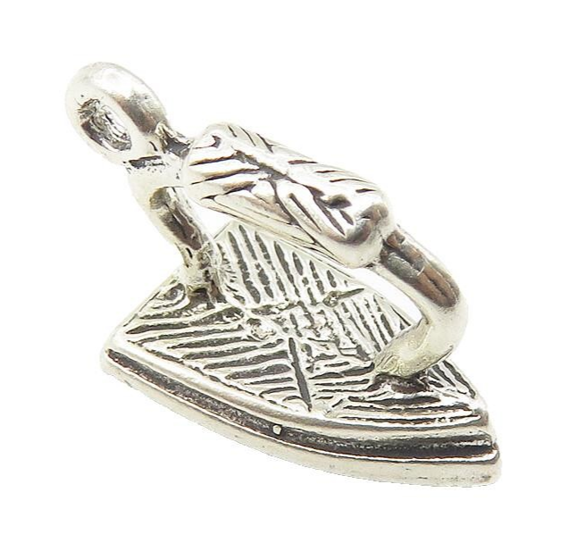 925 Sterling Silver  Vintage Shiny Etched Detail Iron Motif Pendant  PT8155