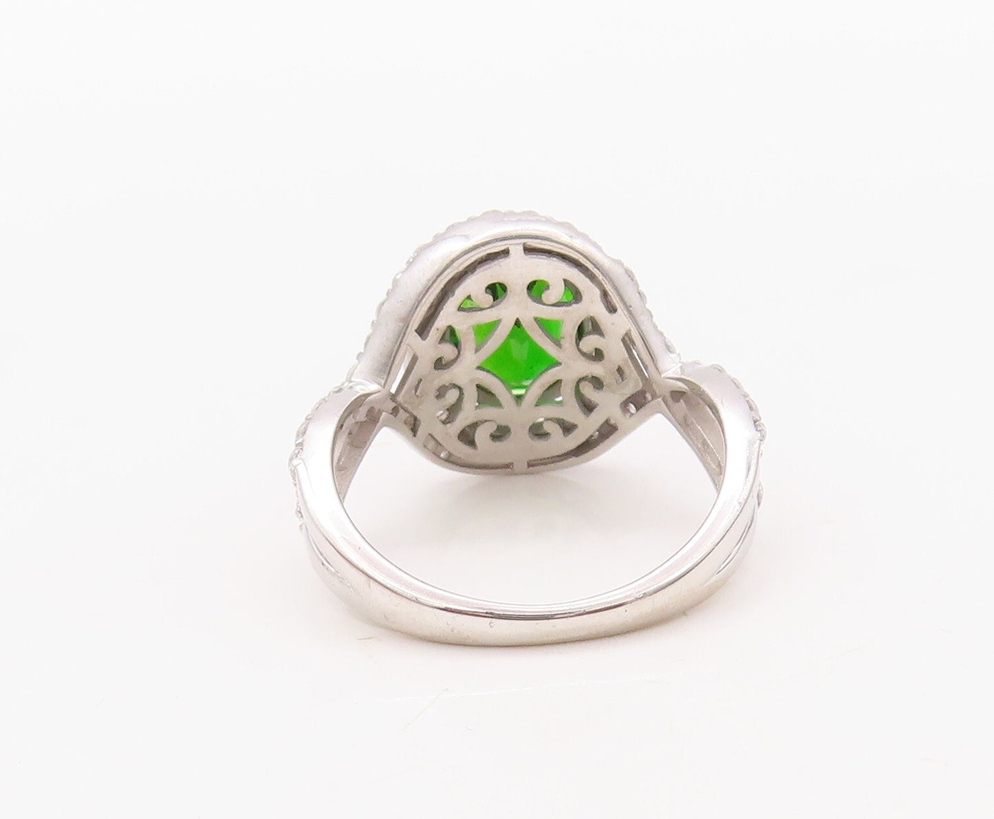 925 Sterling Silver Vintage Ring Oval Cut Green Halo White CZ  Sz 7 RG30854