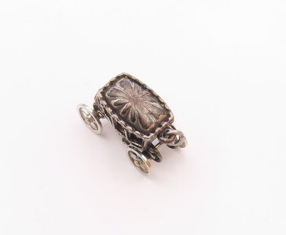 BEAUCRAFT 925 Silver  Vintage Old Fashion Carriage Pendant (MOVES)  PT21469