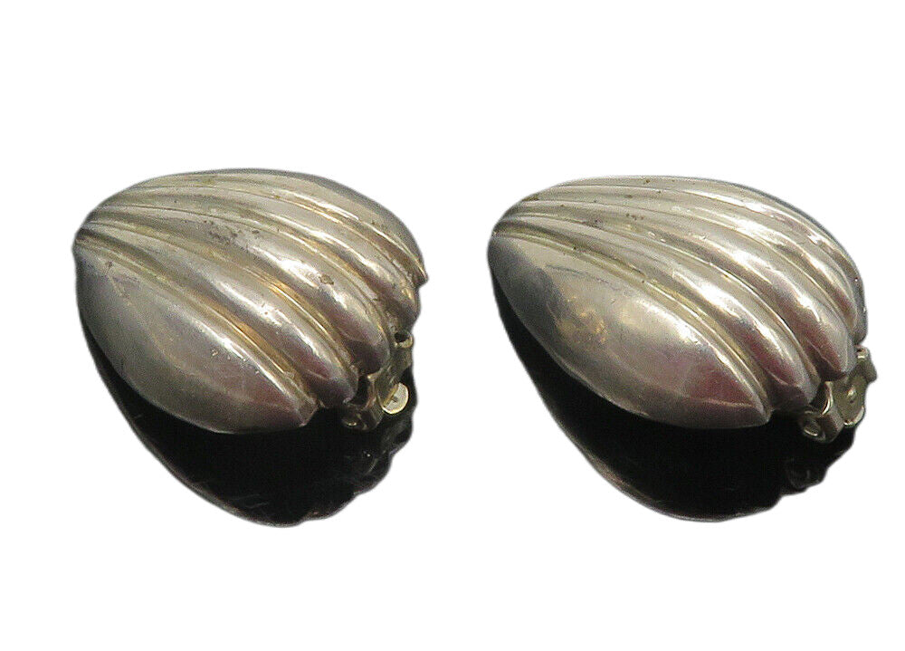 925 Sterling Silver  Vintage Shiny Scalloped Dome Non Pierce Earrings  EG6282