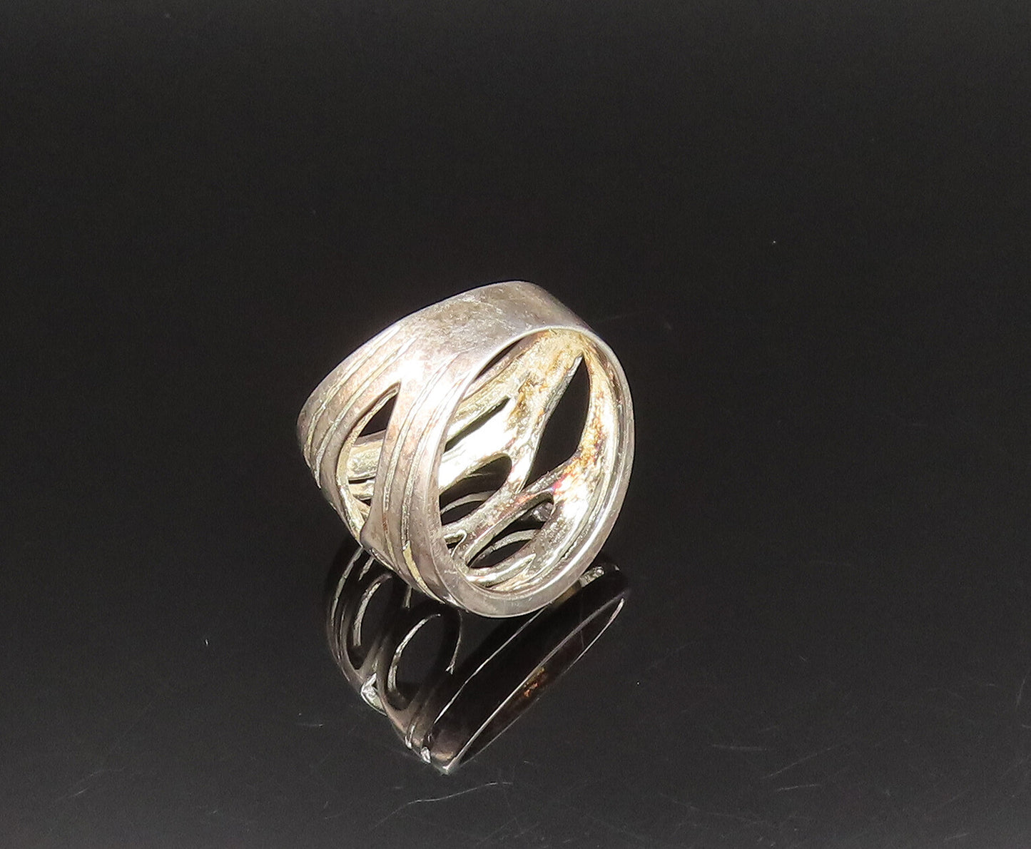 925 Sterling Silver  Vintage Open Oval Cutout Dome Ring Sz 8  RG25602