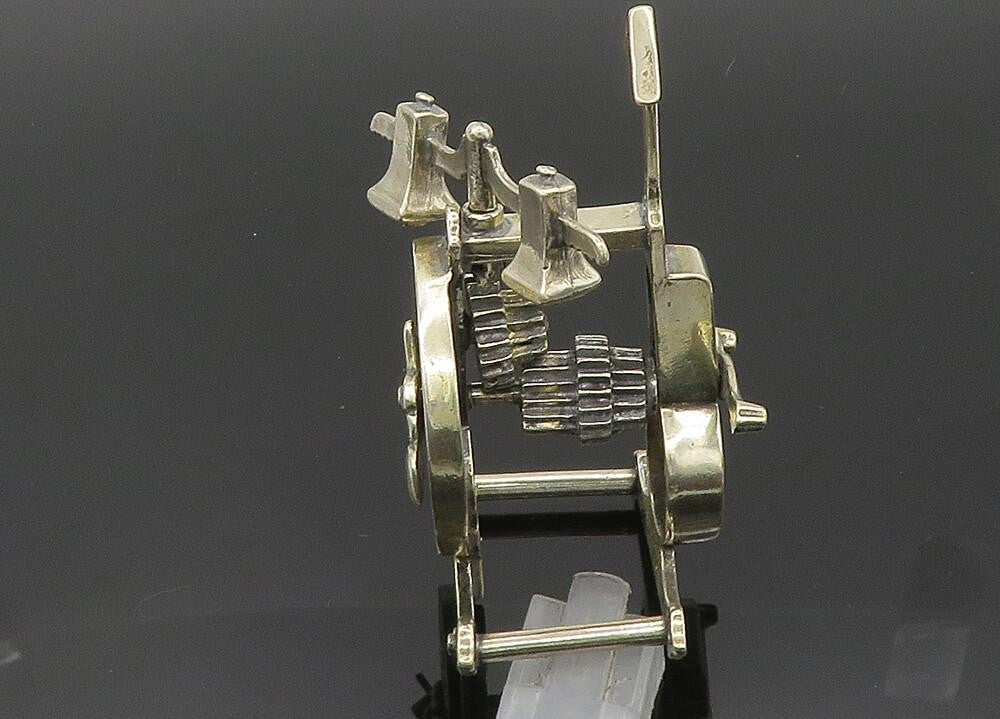 925 Sterling Silver  Vintage Heavy Mechanical Desktop Clock (SPINS)  TR2752