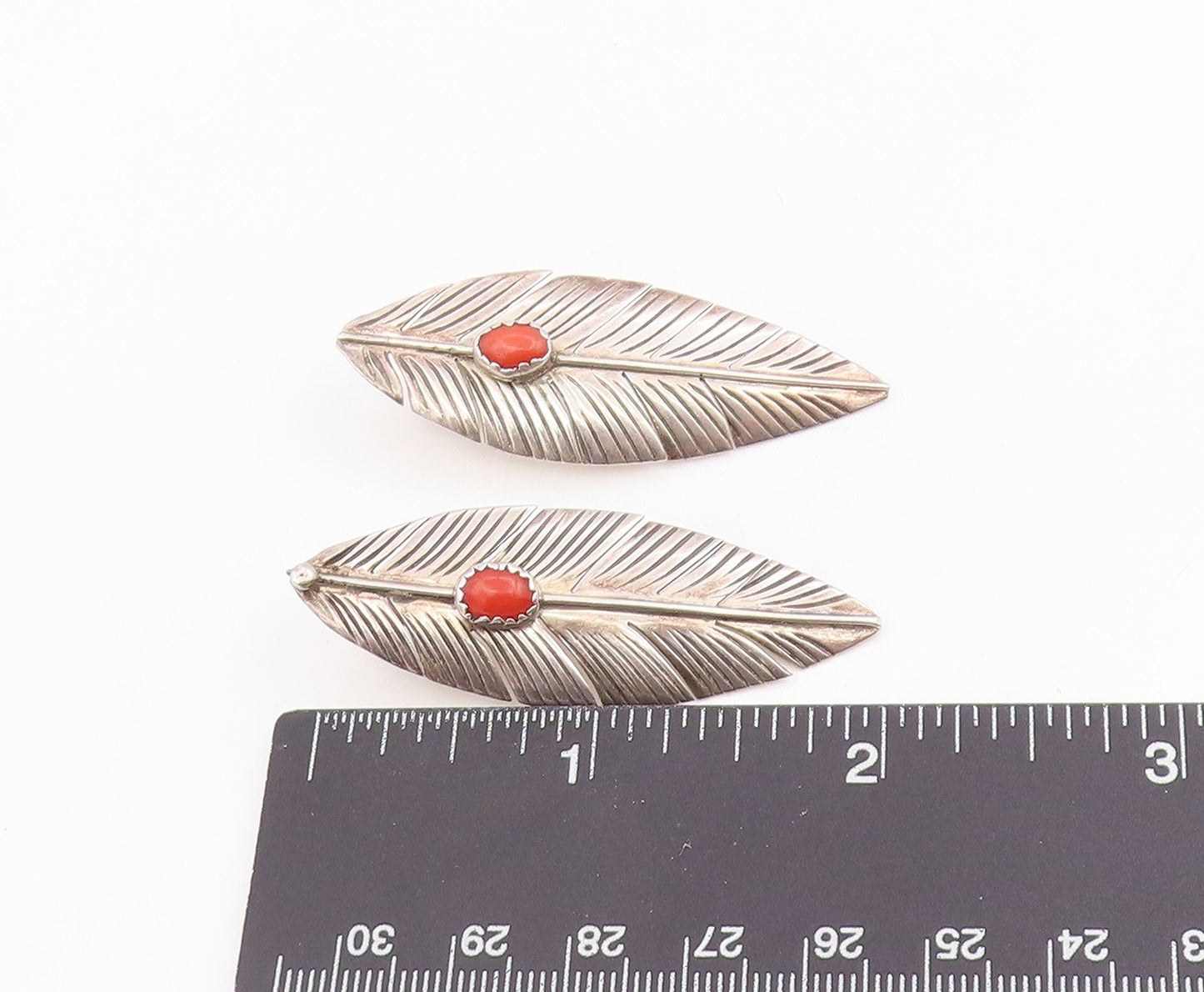 925 Sterling Silver Vintage Earrings Cabochon Carol Etched Feather Drop  EG14008