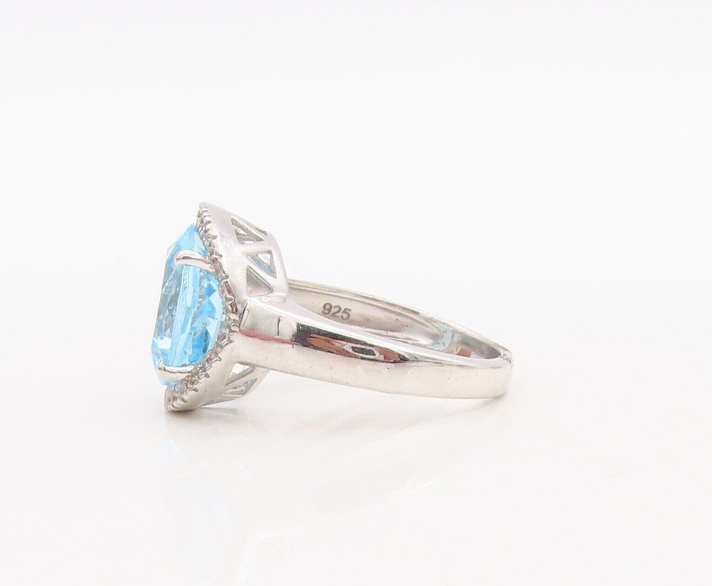 925 Sterling Silver Vintage Ring Round Cut Blue Halo White Topaz  Sz 7  RG30031