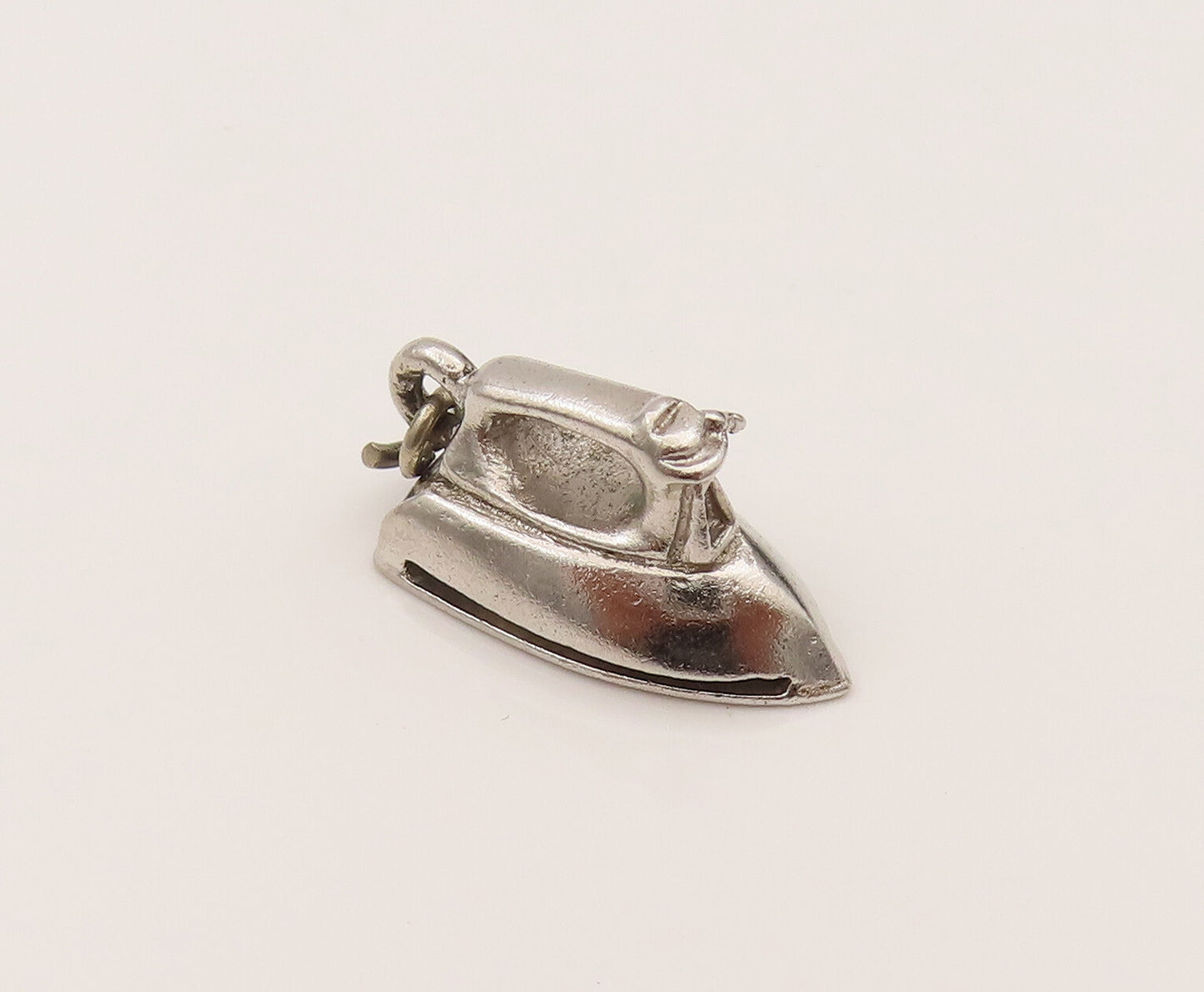 BEAU 925 Sterling Silver Vintage Minimalist Clothes Iron Charm Pendant PT21961