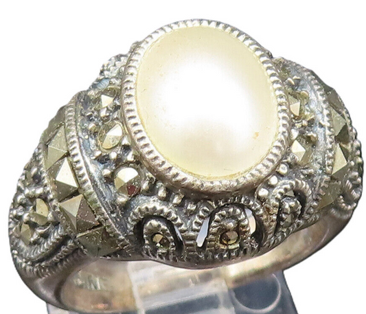 JUDITH JACK 925 Silver  Vintage Mother Of Pearl & Marcasite Ring Sz 7  RG25526