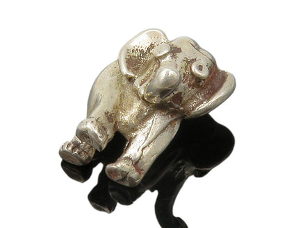 925 Sterling Silver  Vintage Petite Walking Elephant Drop Pendant  PT10092